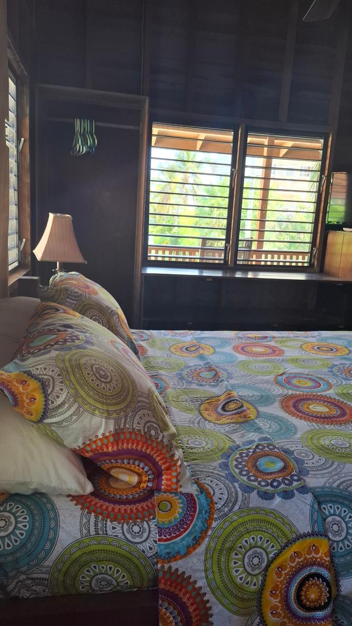 Amanda'S Place Casa Amancer - Sea View, Pool And Tropical Garden Caye Caulker Exteriér fotografie